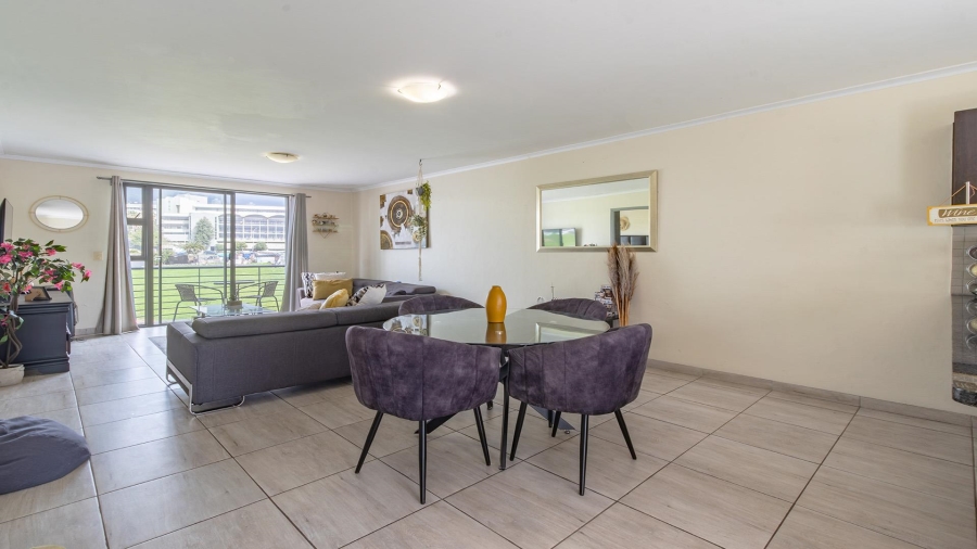 2 Bedroom Property for Sale in Zonnebloem Western Cape